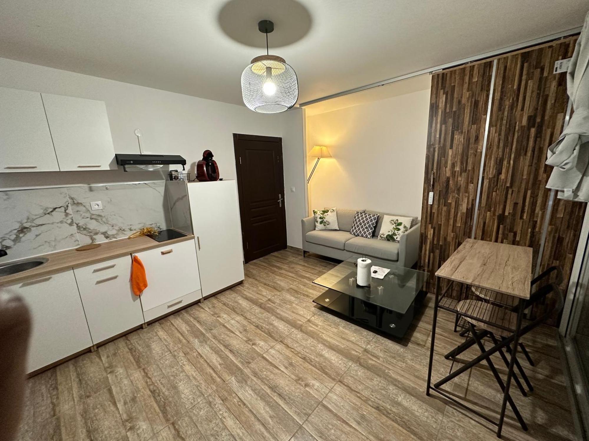 Appartement Prive Dans Villa Montauban Exterior photo